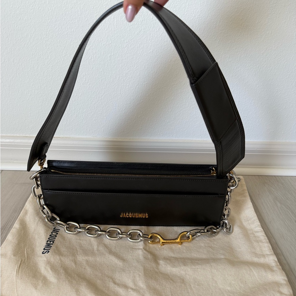 Jacquemus Black Shoulder Bag with Gold and Silver Accents - Picture 2 of 6